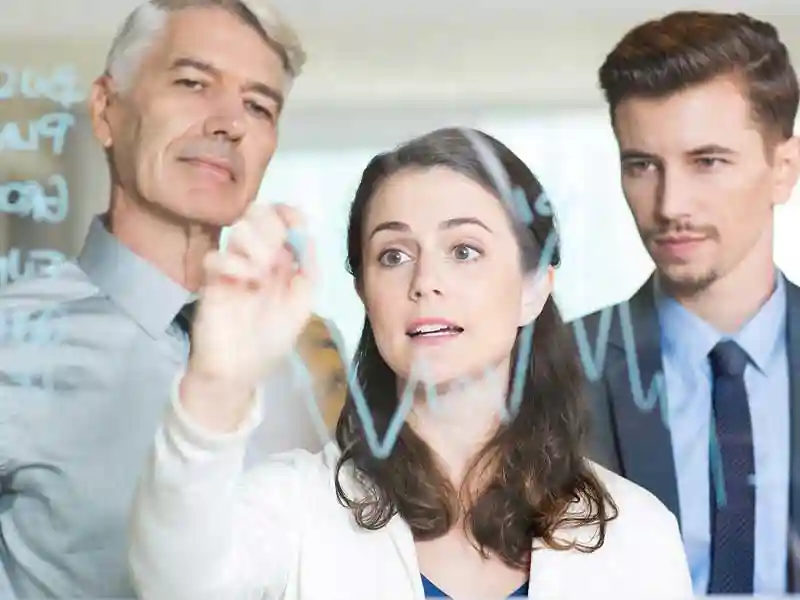 Developing Executive Skills Using Emotional Intelligence, Analytical Mind & Creative Sense